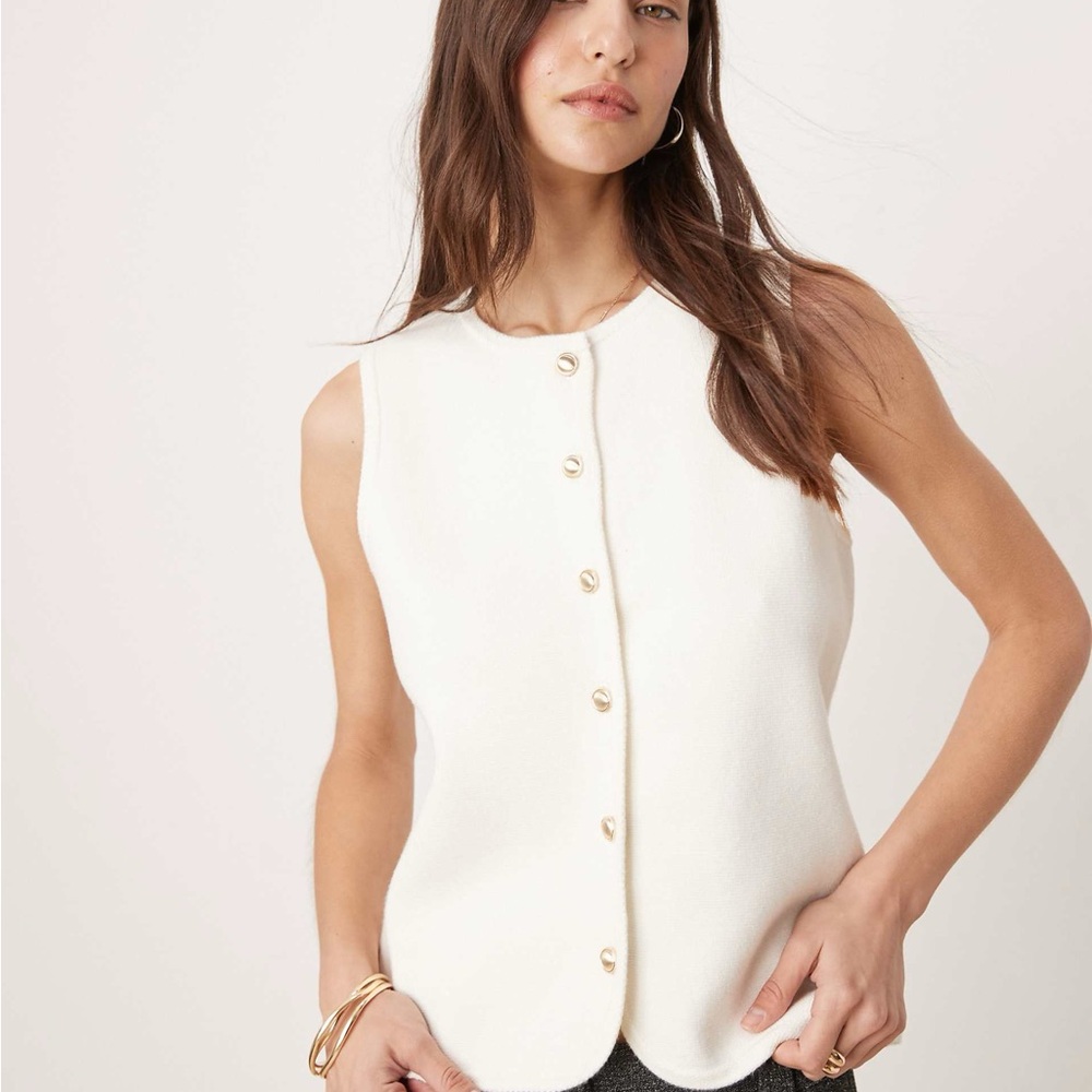 A&F Cream Button-Up Sweater Vest - Size L